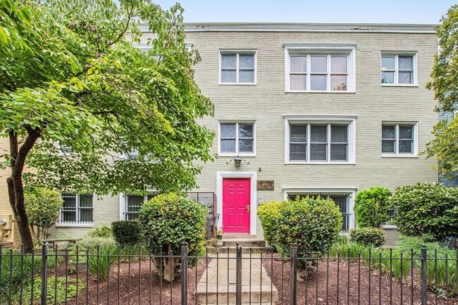 752 9th St SE in Washington, DC - Building Photo - Building Photo