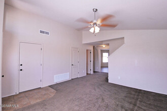 7073 Copper Canyon Drive in El Paso, TX - Building Photo - Building Photo