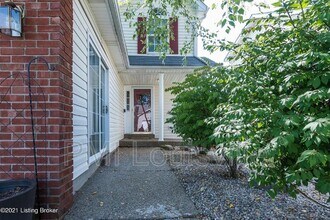 4007 Mimosa View Dr in Louisville, KY - Building Photo - Building Photo
