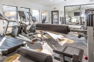 Enclave at Redwood in West Valley City, UT - Foto de edificio - Building Photo