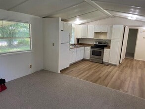 1255 SW Tropical Terrace in Stuart, FL - Building Photo - Building Photo