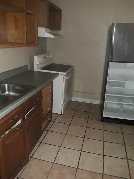 3600 St John Ave in Kansas City, MO - Building Photo