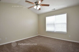 301 Cline Falls Dr in Holly Springs, NC - Building Photo - Building Photo