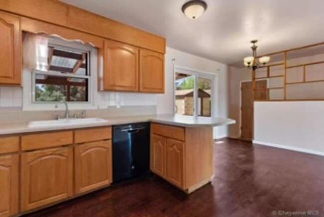 property at 6122 Shannon Ave