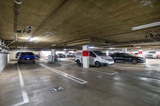 210 Garfield in Glendale, CA - Foto de edificio - Building Photo