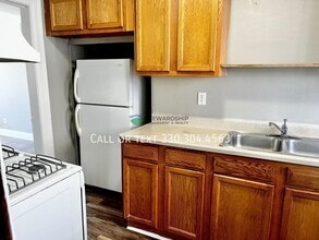 916-918 Peckham St in Akron, OH - Building Photo - Building Photo