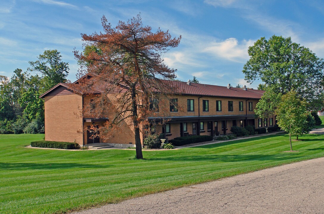 New Hope Villa in Dayton, OH - Foto de edificio