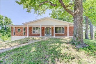 1219 Blairshire Dr in Ballwin, MO - Building Photo - Building Photo