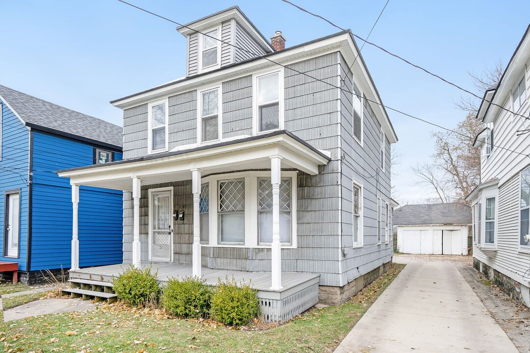 1147 Hermitage St SE in Grand Rapids, MI - Building Photo