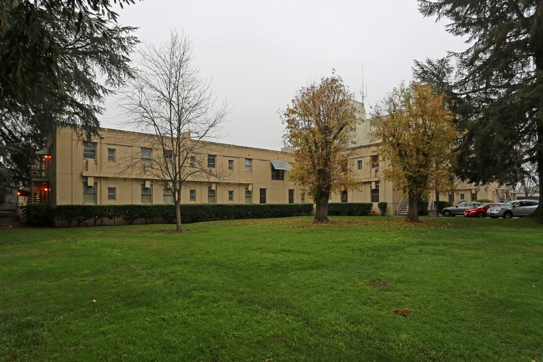 Sutter Park Redevelopment in Sacramento, CA - Foto de edificio