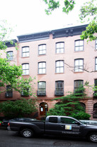 457 W 22nd St Apartments