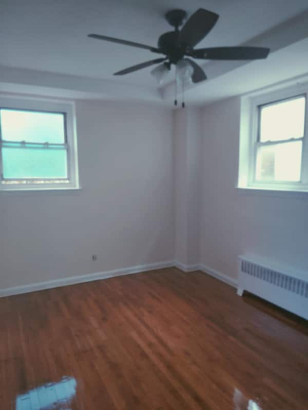 property at 5301 Glenwood Rd