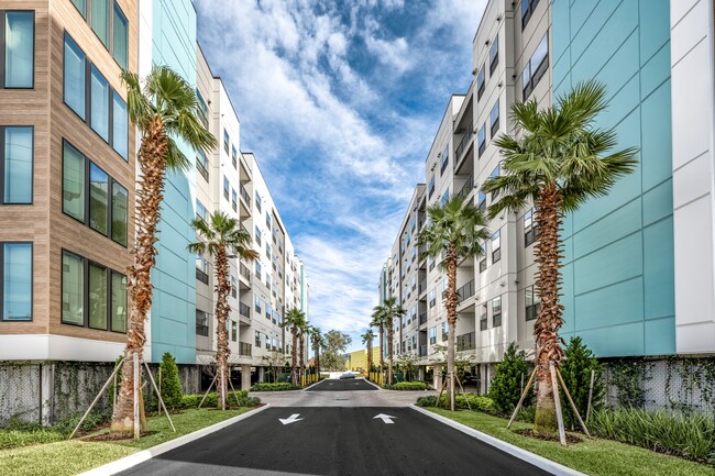 Vintage Lake Mary Apartments in Sanford, FL - Building Photo - Building Photo