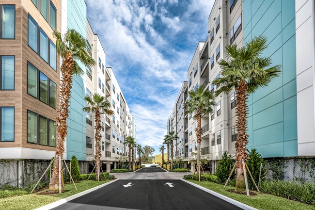 Vintage Lake Mary Apartments in Sanford, FL - Foto de edificio - Building Photo