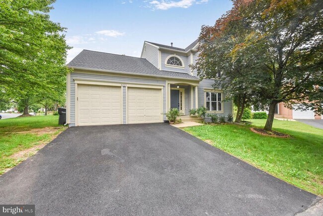 46525 Hollymead Pl in Sterling, VA - Building Photo - Building Photo