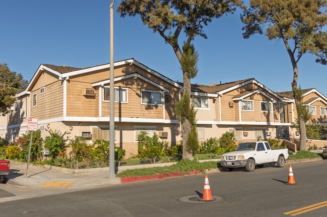 3151 Independence Ave