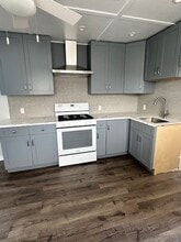 5107 Hutchinson Rd in Sebastopol, CA - Building Photo - Building Photo