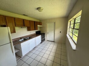 38329 Ferguson Ave in Dade City, FL - Building Photo - Building Photo