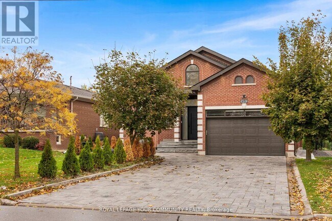 property at 72 A Oxford St