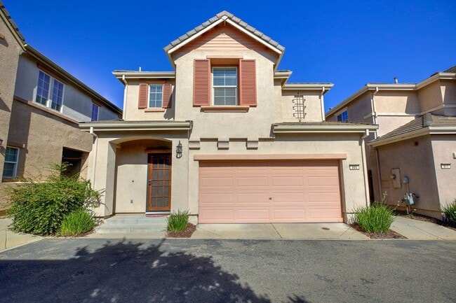 property at 905 Equinox Loop