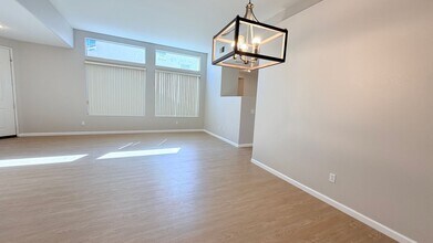 604 Landmark Pl in San Marcos, CA - Building Photo - Building Photo