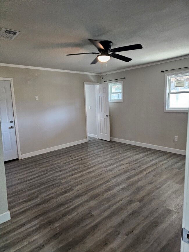 120 Antionette Ln