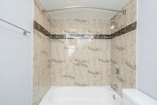 717 Ventura South Apartments