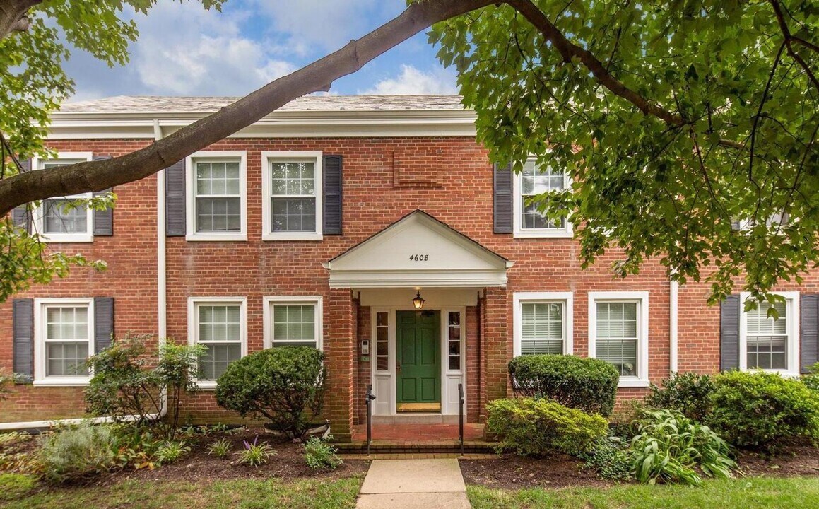 4608 31st Rd S in Arlington, VA - Building Photo