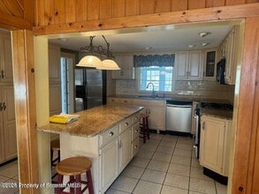 517 Clinton St in Waverly, PA - Building Photo - Building Photo