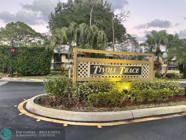 522 Trace Cir in Deerfield Beach, FL - Building Photo