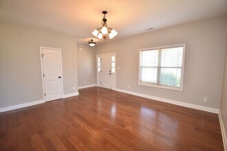 8608 Matchpoint Ct in Linden, NC - Building Photo - Building Photo