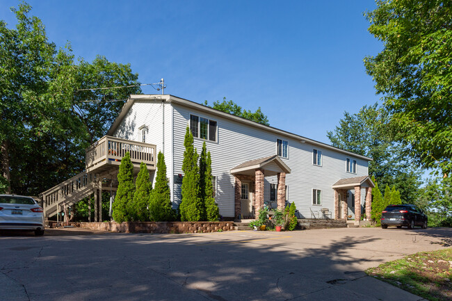 Northwoods Apartments in Marquette, MI - Building Photo - Building Photo