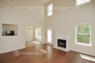 4435 Ravenwood Dr in Union City, GA - Foto de edificio - Building Photo