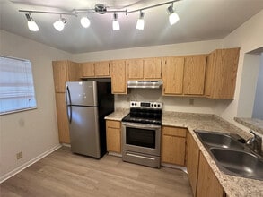 3034 Coral Springs Dr in Coral Springs, FL - Building Photo - Building Photo