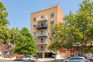 1633 W 6th St Apartments