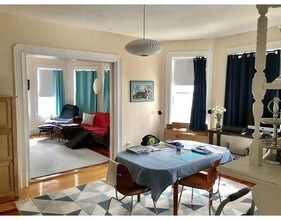 242 Brown St-Unit -242 in Waltham, MA - Building Photo - Building Photo