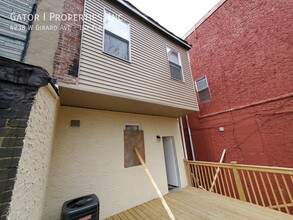 4238 W Girard Ave in Philadelphia, PA - Building Photo - Building Photo