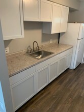 1 Cumnor Rd in Westmont, IL - Building Photo - Building Photo