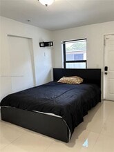 2467 NW 95th Ter in Miami, FL - Building Photo - Building Photo