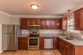 100 Homestead Ln in Hendersonville, TN - Building Photo - Building Photo