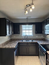 3016 E Windgate Ct in Jacksonville, NC - Building Photo - Building Photo