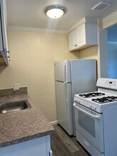 2501 Edison Ave in Sacramento, CA - Building Photo - Building Photo