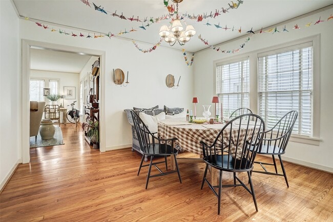 2112 Banks St in Houston, TX - Building Photo - Building Photo