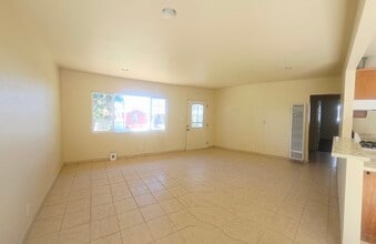 4868 Oregon Ave in Long Beach, CA - Building Photo - Building Photo