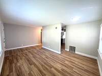 24 Rissant Dr in Florissant, MO - Building Photo - Building Photo