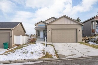 4413 S Ponderosa Ln in Spokane, WA - Building Photo - Building Photo