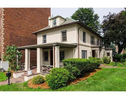 property at 2 Braemore Rd