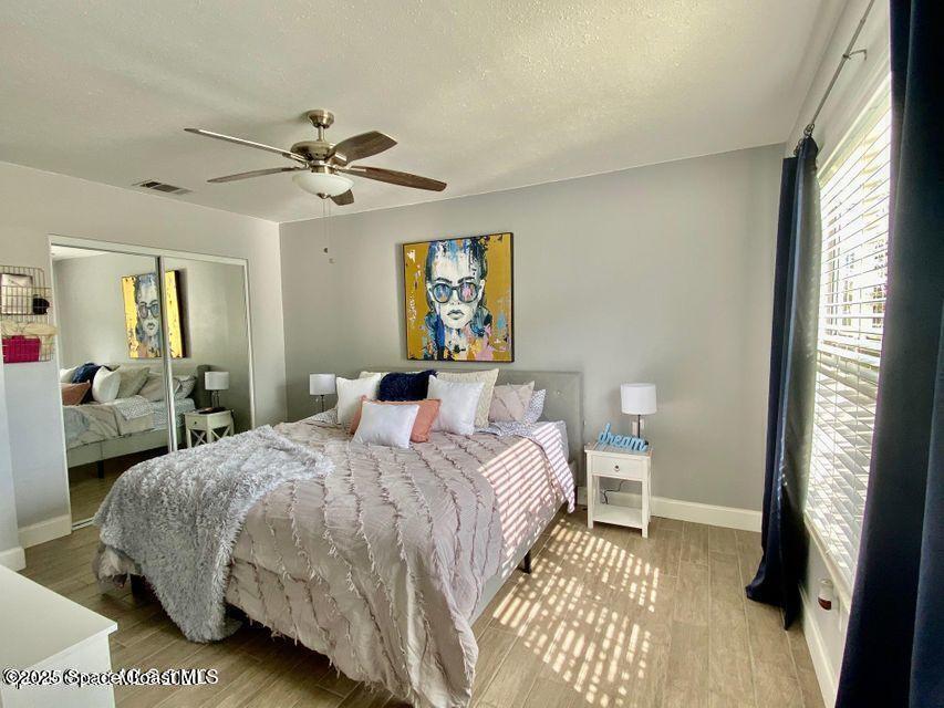 1241 Bard Ln NE in Palm Bay, FL - Foto de edificio