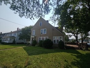 465 Beecher St in Elmira, NY - Building Photo - Building Photo