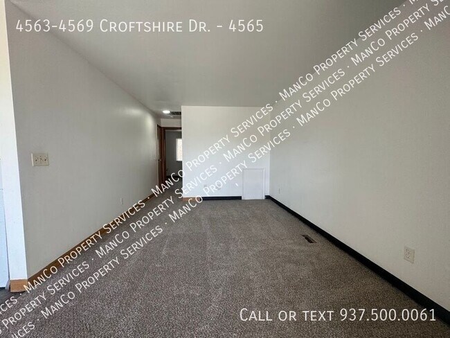 4563-4569 Croftshire Dr in Kettering, OH - Building Photo - Building Photo